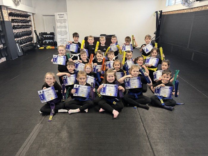<center>POSITIVE KICKBOXING TRAINING FOR KIDS AGES 7–11 IN ABERGELE<center>